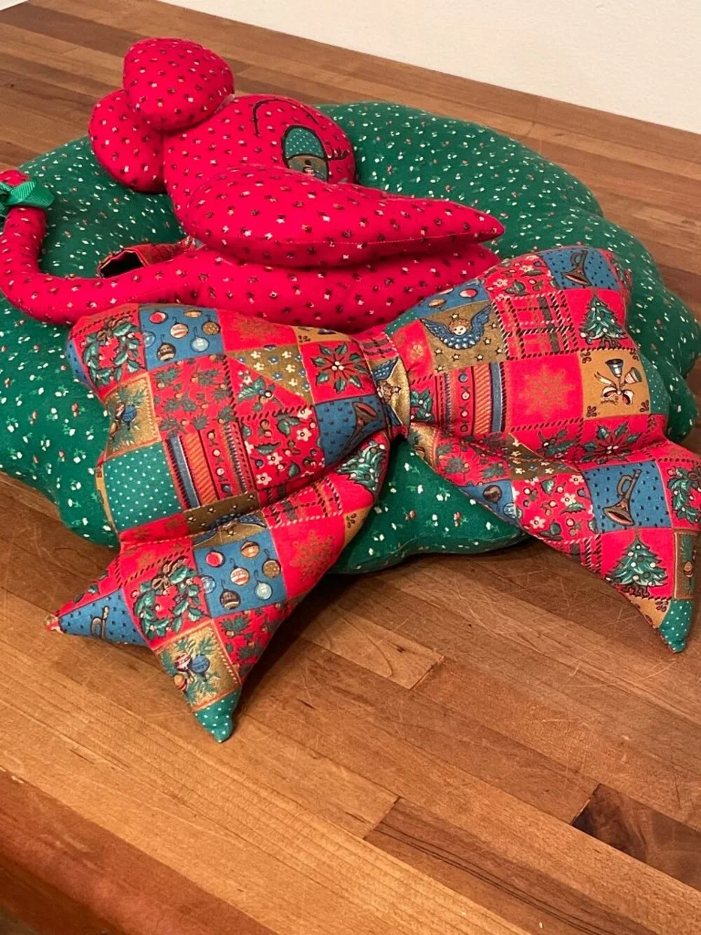 Vintage Handmade Plush Fabric Christmas Wreath